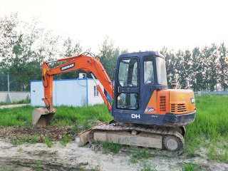 斗山DH55-V挖掘機(jī)